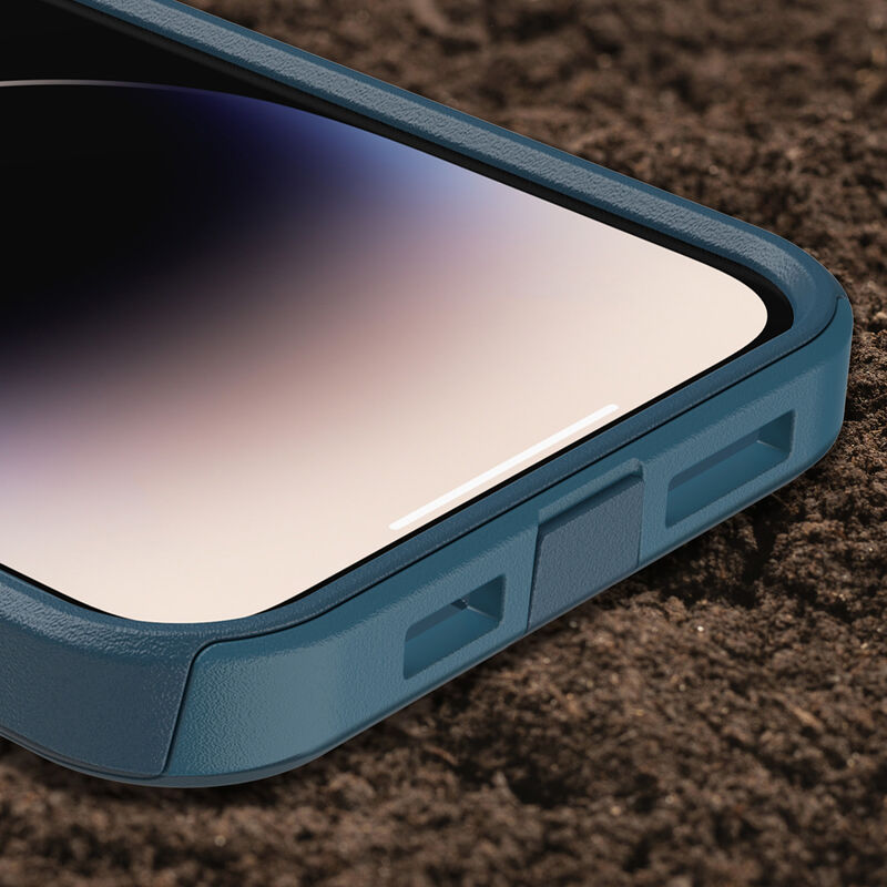 product image 3 - iPhone 14 Pro Max Case Commuter Series Antimicrobial